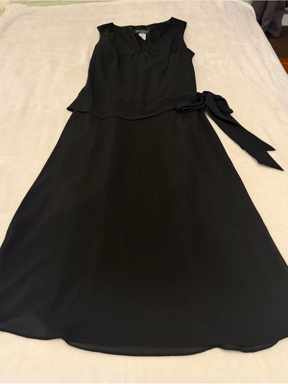 SL Fashions Black Sleeveless Midi Dress with Side Tie